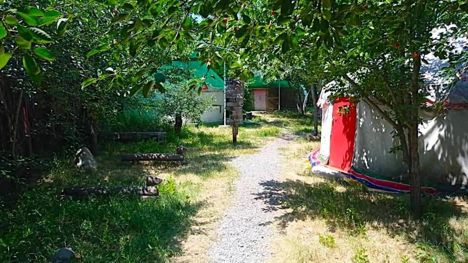 Arista Yurt Camp Hotel Karakol Exterior photo