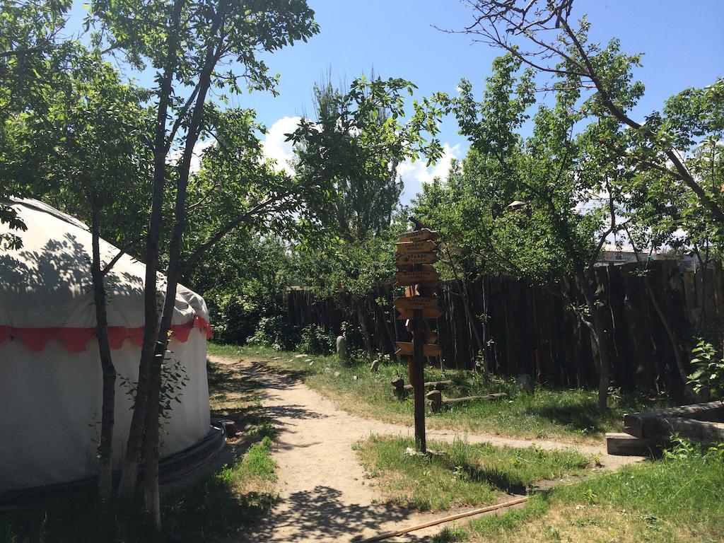 Arista Yurt Camp Hotel Karakol Room photo