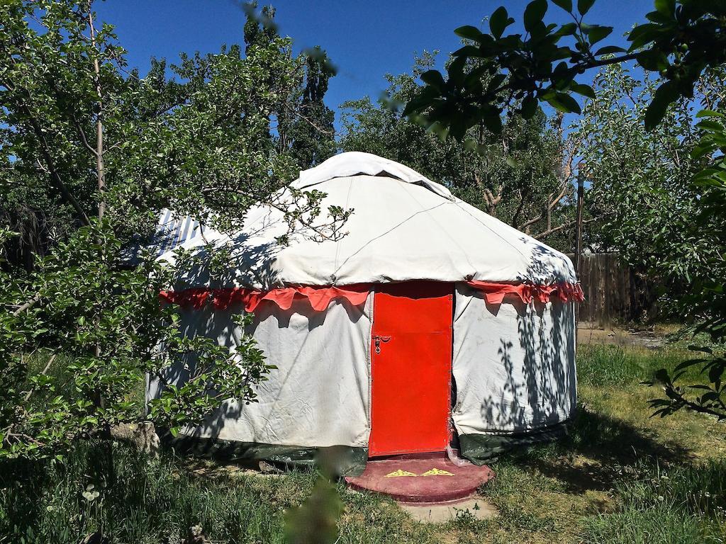 Arista Yurt Camp Hotel Karakol Room photo