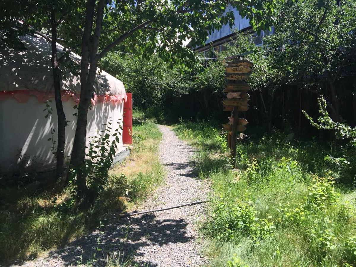 Arista Yurt Camp Hotel Karakol Exterior photo